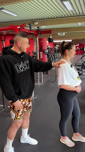 Ups 👶🏻😂 #baby #gymcrush #schwanger #viral #fyp Ad: #Code ANTON für MAXIMalen Rabatt bei @esncom 🫶🏼