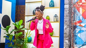 The music is flowing as Lwah Ndlunkulu performs ‘Ithuba’ 💗 #AfternoonExpress | Afternoon Express