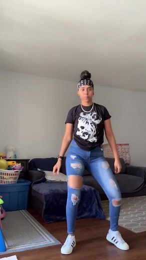 #fyp #vibes #caribbean #guyana #Guyanese #trini #jamaica #suriname #trini #dance #dancer #HolidayTikTok #RnBVibes #swaggarherself