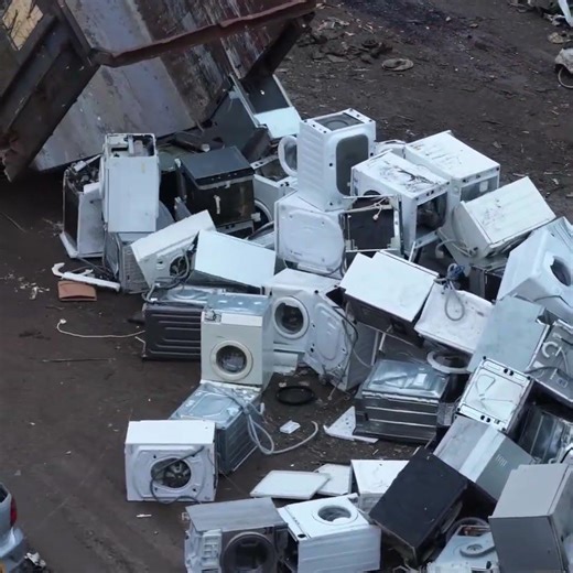 Truck Packed With Perfectly Stacked Washing Machines | Scrapyard Unload #recycling