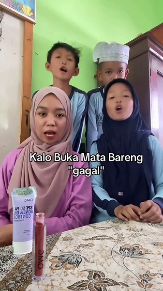 Lip Cream OMG: Produk Andalan untuk Ombre Lips