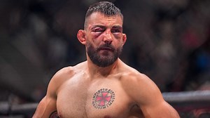 UFC Paris 2024: "Je ne vois pas", la terrible séquence entre Saint Denis et le médecin avant l'arrêt de son combat contre Moicano