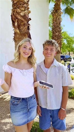 We surprised Lilee with a box of crumbl all the way from Maui!💌🍪 #crumbl #cookie #sweet #dessert #nenfam #surprise #box | Not Enough Nelsons