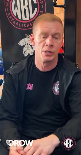 🥊 This is the one you’ve been waiting for. Last night we dropped the bomb — DROW Wear x Wallop Boxing Club — and now it’s time to go deeper💪🏼 We sat down with Carl Dickens, the man behind Wallop, for a no-nonsense chat about what the club stands for, where it all began, and why this partnership is about way more than just boxing. Wallop is everything DROW stands for — Discipline, Resilience, Originality and the Warrior spirit. It’s a place forged by hard work and heart, where strength is earn