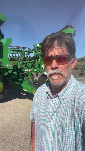 40’ and moving quick with this rig!! Ready for post harvest tillage!! #agriculture #harvest #farming #johndeere | High Plains Wholesale Equipment