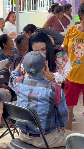 Estamos llevando servicios gratuitos a quienes más lo necesitan. En la Feria “Abrazando Corazones” en Leona Vicario, beneficiamos a 230 personas con atención especializada. ❤️ | Blanca Merari Tziu