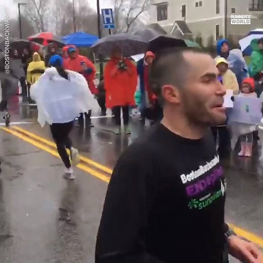703K views · 3.6K reactions | This guy ran the whole Boston Marathon backwards for a forward-thinking cause. | Runner's World | Facebook