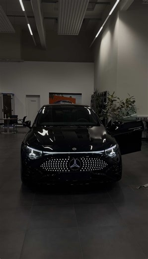 Exploring the Mercedes-Benz CLA: Electric Innovation