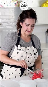 How to get a true red color in your royal icing 🔴🍪 #shorts