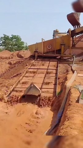 #mineralprocessing #processingequipment #vibratingscreen #mine #screeningmachine
