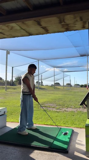 AMBER on Instagram: "🏌️⛳️"