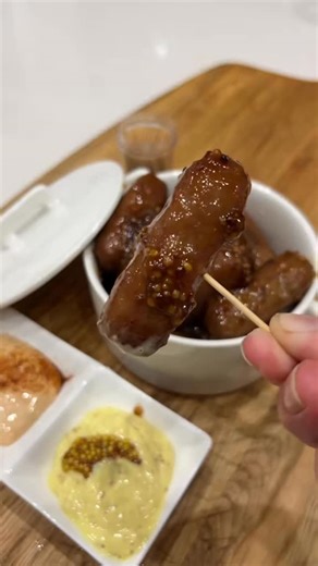 Bree on Instagram: "Honey Mustard Glazed Chipolatas  Recipe: 550g Chipolata Sausages (beef or pork) 1/4 cup Honey 3 tbsp Seeded Mustard Serve with toothpicks and mustard mayo sauce! • • • #easyrecipe #cookingreel #plateup #foodreel #foodiegram #foodblogger #cooking #homemadefood #foodietiktok #chipolatas #sausage #appetizer #hosting #yum #easyrecipe #easyfood #glazed"