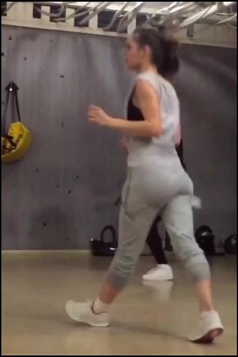 Like Baby girl 👋🏻#top #любимка #популярное #рекомендации #tik_tok #горяченькое #apple #kids #dance #shuffle #holidaybeat #blopper