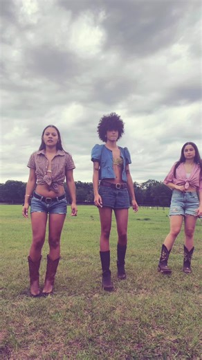 @yar @Sara 🥰 | yara shahidi and her brothers