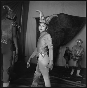 Candid Photographs of Circus Performers Captured Over the Course of a Decade