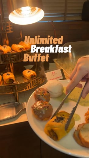 @sabkuch_mumbai on Instagram: "Sirf ₹349 me unlimited breakfast buffet 🤯✨ Start your day with the most affordable luxury breakfast buffet in Mumbai! At 📍Hotel Sai Palace Grand, New Link Rd, Evershine Nagar, Malad West, Mumbai, Maharashtra 400064, enjoy unlimited breakfast buffet for just ₹349 From South Indian favorites like idli & dosa to live omelets, parathas, sandwiches, cereals, fruits, baked yoghurt and unlimited tea & coffee – here you get health + indulgence all in one spread. Perfect 