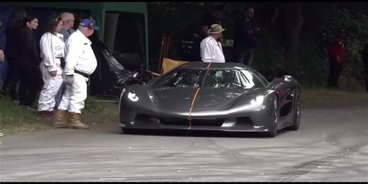 Koenigsegg Jesko: Incredible Car Clips and Features