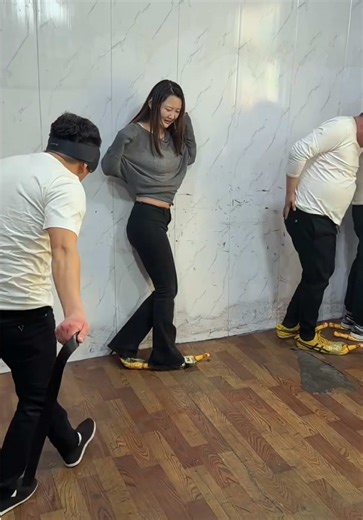 A game for the brave.”🤣🤣🤣🇺🇸#funnyvideo #prank #funnyprank #funny