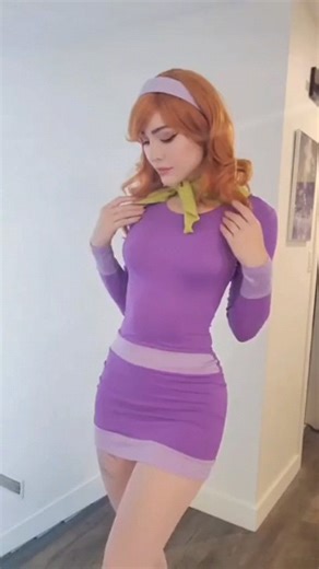 Cosplays Of World on Instagram: "Daphne Cosplay By @luxlo.xo . . . . #daphnecosplay #cosplaysofworld"