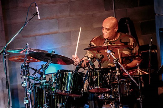 Mel Gaynor Partners with Istanbul Mehmet Cymbals