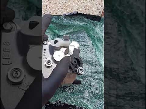 Volkswagen Amarok AC compressor replacement