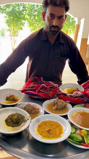 Agr Aap 📍Fort Munroo Jao Ya wohan se Wapis Aao To Rastay main Sakhi 📍Sarwar Aatay hee Ma Sha ALLAH Lakkh Data Malik Muhammad Musa Hotel Aata Hai Jiska Mutton Roash or Sath main Pateela Food Bht hee Level Ka Hai Agr Yahan Se Guzar ho To Enka Mutton Roash Zaroor Try krye ga Or Enka Food Khatay Hee Apke Mann main Aik Hee Baat Aaye gi #کہہ_لیں_کہ_مزا_آگیا | Zain Ul Abdeen