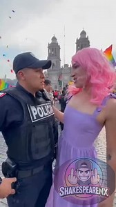 Policía sale del clóset en plena marcha lgbt #viral #viralreels❤️ #reel #ia #lifestyle #viralvideo #tendencia | Shakespearemx