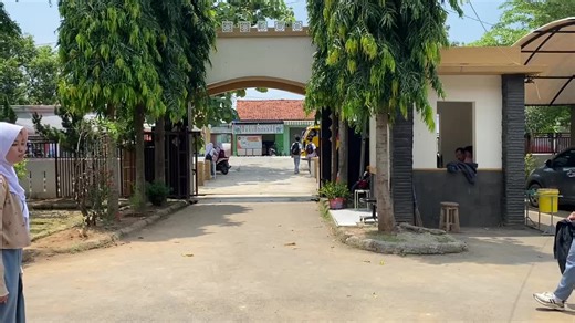 PUTER BALIK GAK?!!🤬🫵🏼 #missuall #smastoryy🌻 #angkatan2024 #lewatberanda #xyzbca #foryou #fypシ