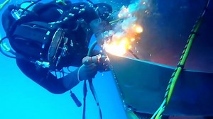 245K views · 1.7K reactions | Commercial Diver burning off damaged steel plate underwater using "Broco" oxy-thermic torch video credit: shyetet | Commercial Diving | Facebook