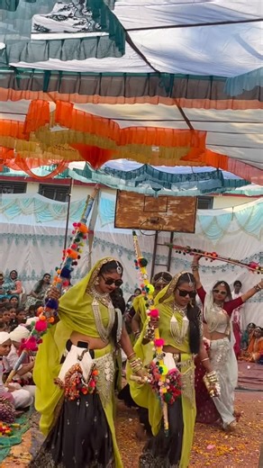 @aranjeet_101 on Instagram: "ADIWASI TIMLI DANCE 🫶🏻😅 #viralinstagramreelsvideo♥️ #trendingreels #trend"