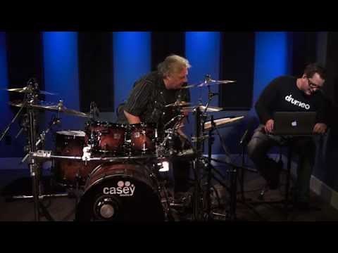 Essential Shuffle Patterns - Drum Lesson (DRUMEO)