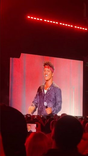 BRUNO MARS - RISK IT ALL ‪@brunomars‬​⁠ LIVE in Tampa
