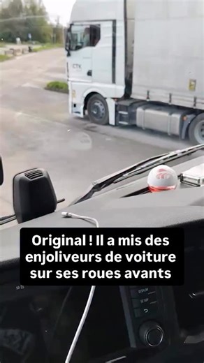Le tuning de camions, c’est plus qu’une passion… c’est un art. 🎨🚚 Entre LED, peintures custom, intérieurs chauffeurs haut de gamme et semi-remorques décorées, chaque détail transforme le camion en vraie œuvre roulante. Sur la route, ces machines attirent tous les regards et montrent la fierté du métier. Respect à ceux qui passent des heures à peaufiner leur poids lourd pour en faire une pièce unique. 🔥 #camiontuning #poidslourd #laboutiqueduroutier | La Boutique du Routier