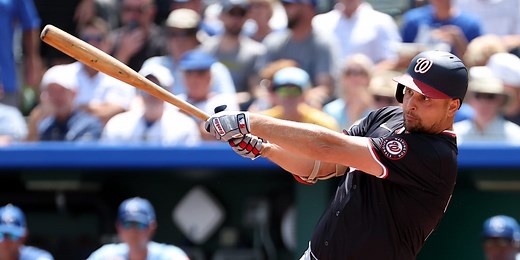 See a need, fill a need: Lowe joins Sox as 1B reinforcement