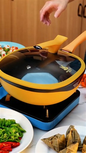 This titanium‑alloy wok is ready to cook right out of the box. Enjoy less oily smoke and food that never sticks, even with steel wool or metal utensils. Its lightweight design makes tossing easy, and cleanup is a breeze with just a quick wipe. Perfect for family meals, this 12.6‑inch wok works on all stoves and keeps flavors pure. #kitchenware #KitchenEssentials #KitchenHacks #pan #cooking | Taylor Recipes