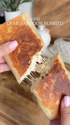 Viral Crab Rangoon Burritos #burrito #crabrangoon #easyrecipe #burritorecipe #viralrecipe