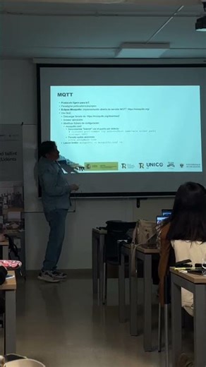 Creación de juegos interactivos con micro:bit