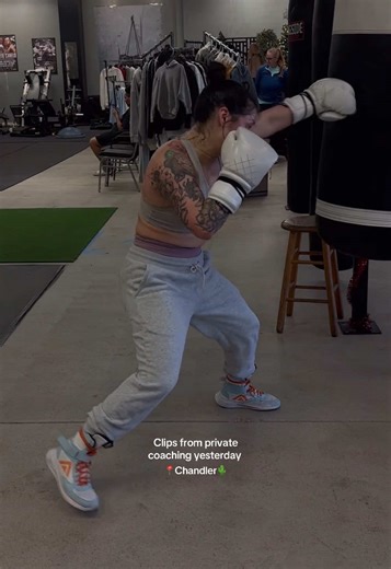 From my competitive fighter to my ladies who want to dial in that form! I love them all!! #boxingbaddies #womensboxing #womenboxingcoach #phoenix @Diane Jara