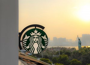 The #1 Worst Breakfast at Starbucks, Says a Dietitian