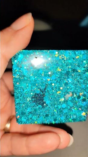 resin blue cube with shells #resinart #shell#shortvideos#epoxyresin#epoxyart#epoxycrafts #cubecraft