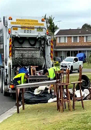 65K views · 302 reactions | Disposal day USA Garbage Collect some of #disposals Working Around City Today To Keep #cleaned #trashmaster #usa #foryou #fyp #viral #refuselose #reelsfb #OMG #AmaZing #viralvideo #viralreels #reelsviral #facebookreels #shorts #work #teamwork | TrashMaster TV | Facebook