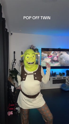 Dancing Shrek: A Fun Animation Experience