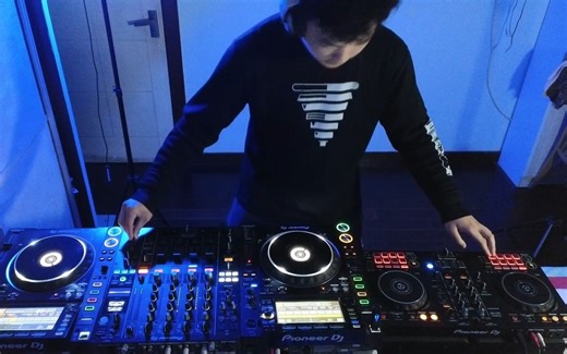 CDJ-2000nexus2 VS DDJ-400 终极四路混音！！