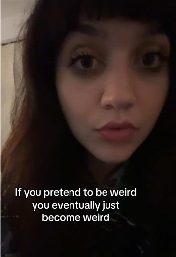 emily carruth :) (@badbittyontheblock)’s video of weird