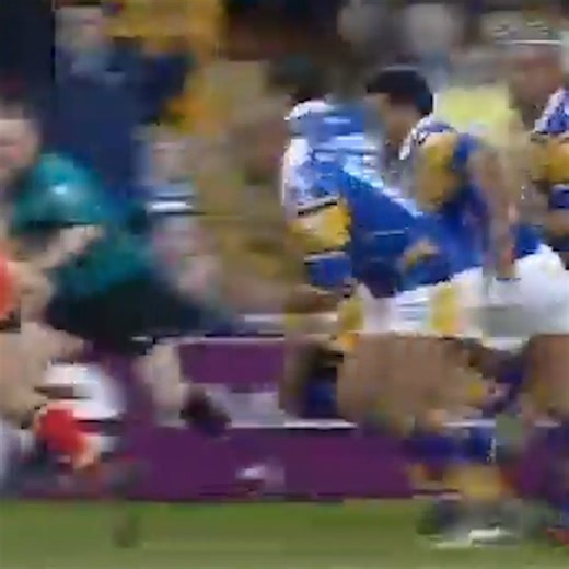 🦏𝗥𝗛𝗜𝗡𝗢𝗦 𝗥𝗘𝗪𝗜𝗡𝗗 | Take a look back at some of our best try against the Broncos in Super League! Don't forget to get behind the Rhinos on Friday night! Tickets available now 🎟️tickets.therhinos.co.uk | Leeds Rhinos