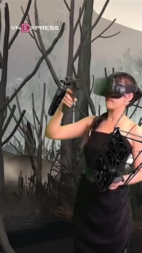 5.1K views · 83 reactions | Cùng Vnexpress gặp gỡ nữ họa sĩ vẽ tranh 3D bằng công nghệ thực tế ảo Xem thêm tại đây: https://video.vnexpress.net/nu-hoa-si-ve-tranh-3d-bang-cong-nghe-thuc-te-ao-4718763.html #vnexpress | VnExpress.net | Facebook