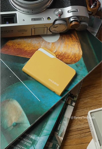 It looks like a Windows folder… but it’s actually an SSD enclosure. Turning desktop icons into real life is kinda fun.