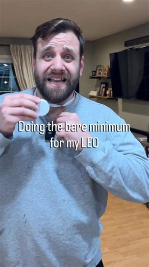 Doing my part as a husband. Ladies, does your husband do the same? #dayinthelife #cleaning #leo