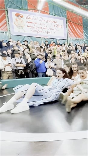 Spinning Shenanigans for Yanks at Oktoberfest Devil's Wheel #SpinningShenanigansYanks #DevilsWheelShenanigans #OktoberfestYanks #USAshenanigans #MunichSpinning | Devils Wheel Oktoberfest Fans