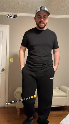 Super comfortable sweat pants for cheap! I love these sweat pants so much that I’m considering ordering the hoodies for them! #tiktokshopcreatorpicks #comfrt #sweatpants #sweatpantsseason